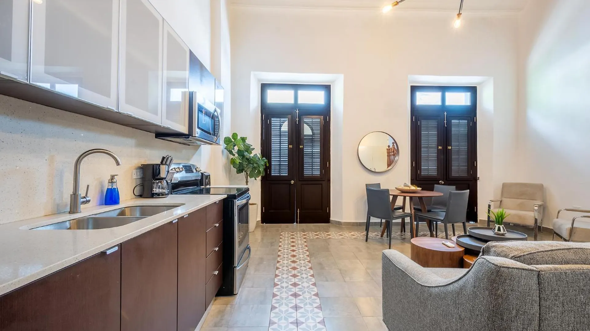 Casa Las Ruinas By Stay With Bear San Juan Apartment